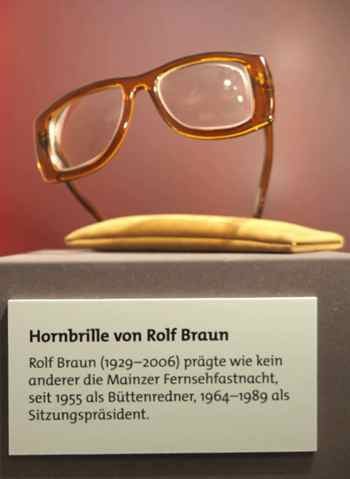 Mainzer Fastnacht Die Hornbrille von Rolf Braun